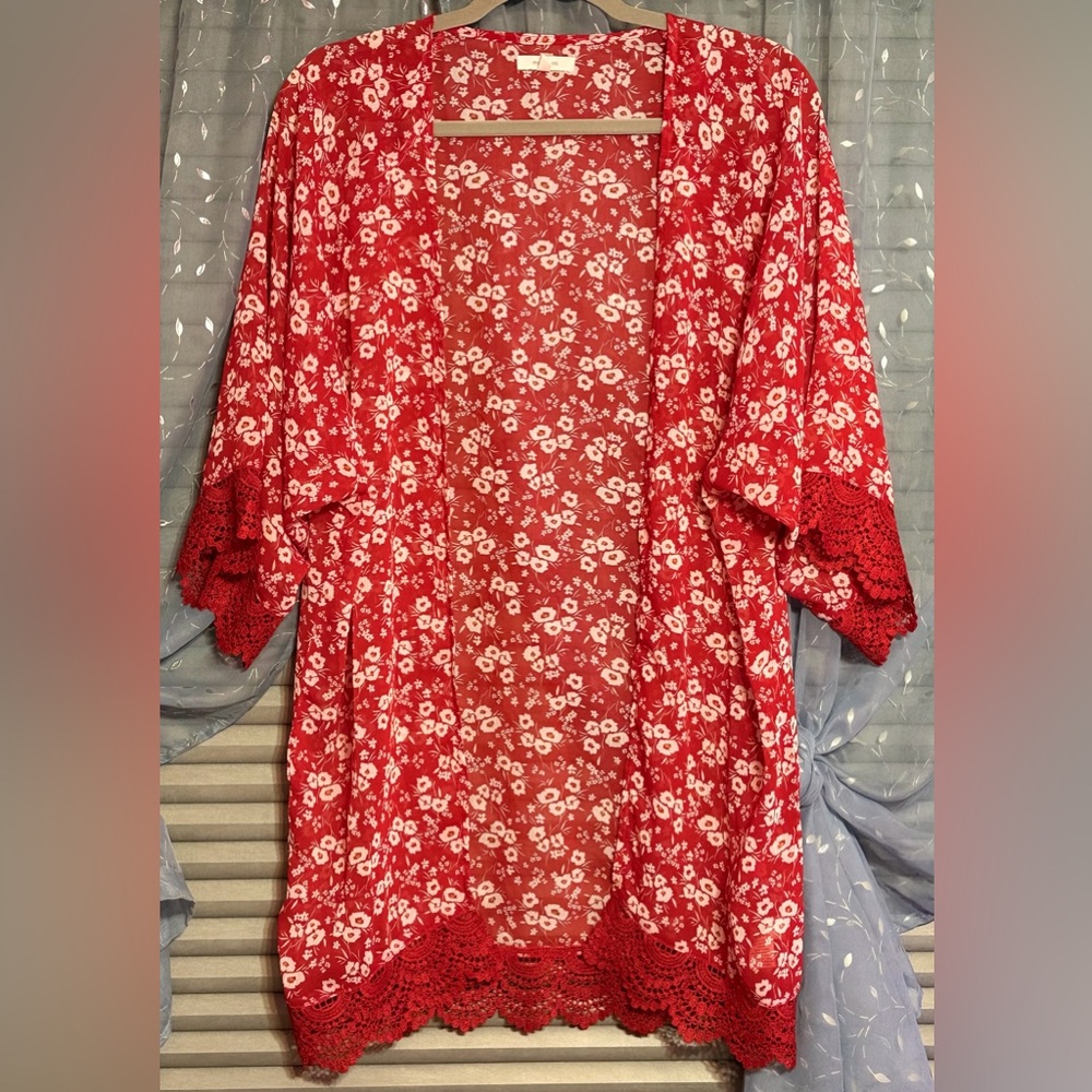 Maurices Red/White Floral Kimono Blouse